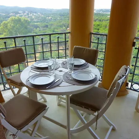 Golf Valescure.1 Apartment *